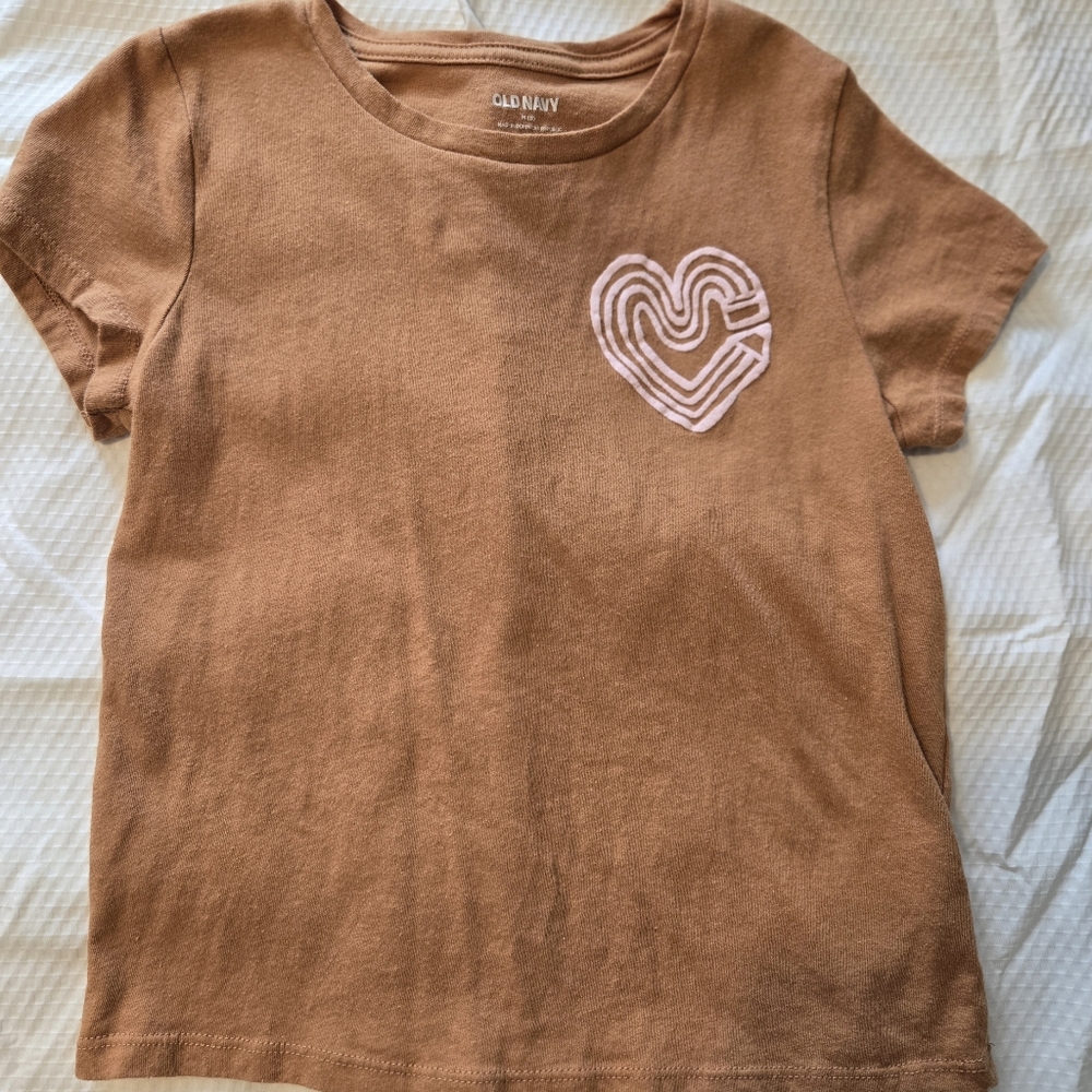 Old Navy Kids Brown Tee with Pink Heart